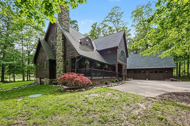 Exterior of 2515 Southwoods Trail in Ann Arbor, Michigan